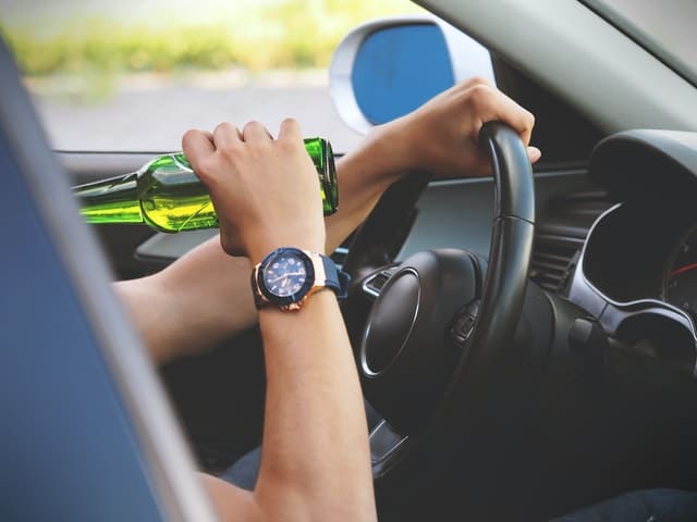 Drinking while driving DUI Criminal Defense Lawyer